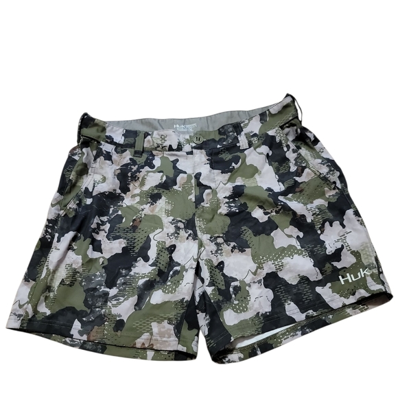 HUK LOW COUNTRY CAMO 6" SHORT HUNT CLUB CAMO MENS SIZE XL - Picture 1 of 13